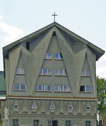 Церковь Св. Джеймс Апостола, Бжеско