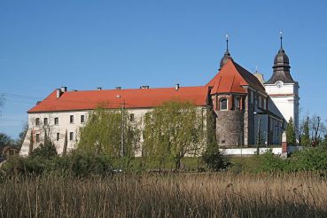 Бенедиктинский монастырь, Могильно
