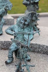 Philharmonic Dwarves Violinist II, Wroclaw