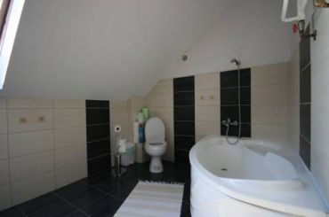 Standard Double Room with Shared Bathroom