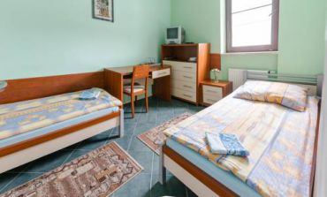 Двухместный номер эконом-класса с 2 отдельными кроватями