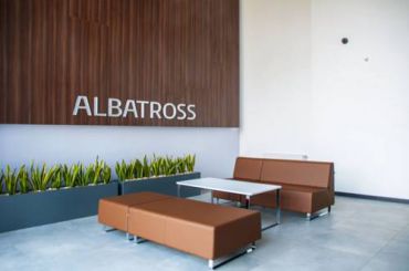 INApartments Albatross Towers