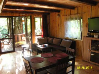 Bungalow with Garden View