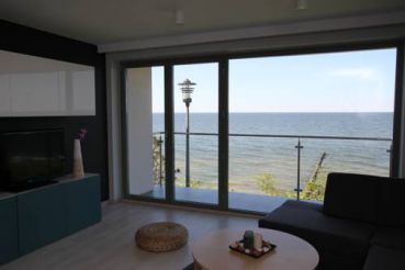 Luxury One-Bedroom Apartment with Sea View
