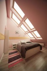 Apartment with Mountain View
